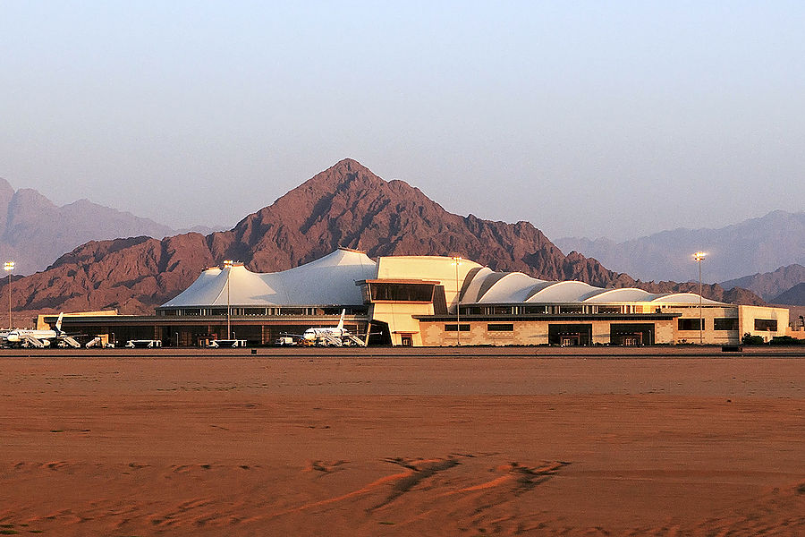 Первый аэропорт Синая